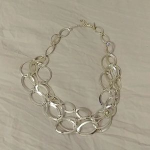 Super cute silver necklace